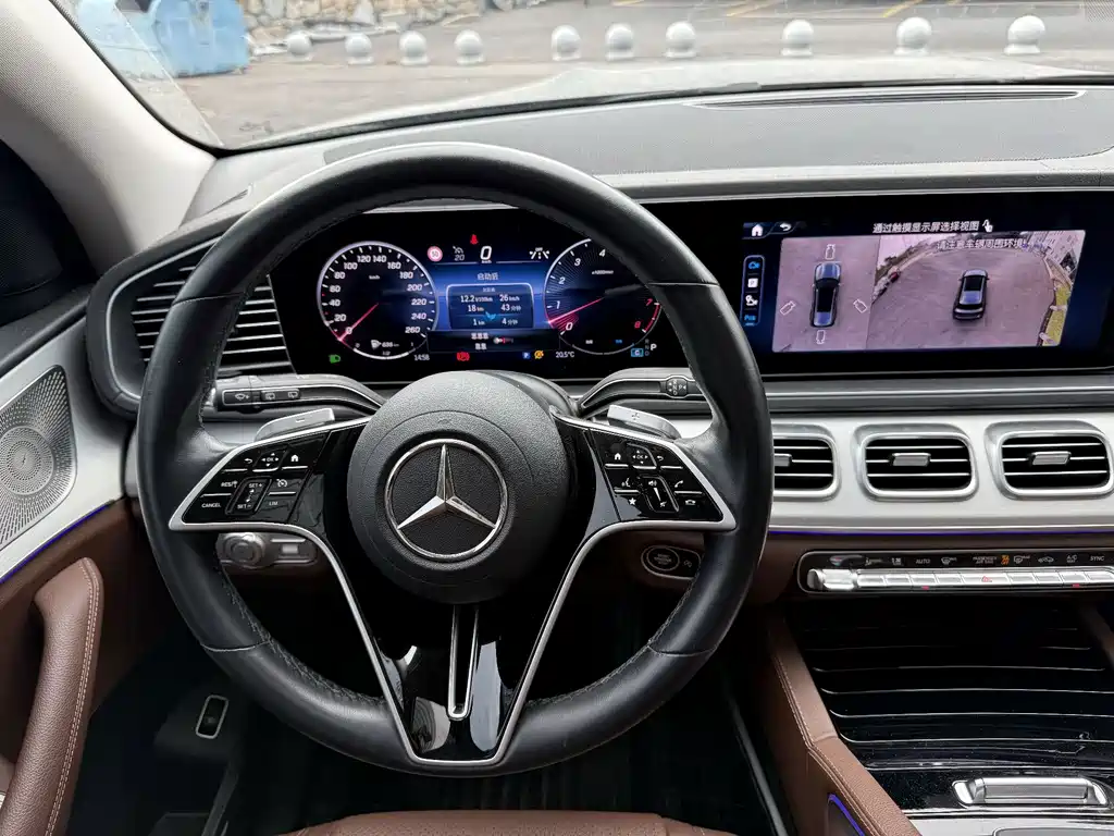 Mercedes-Benz GLS — миниатюра 7
