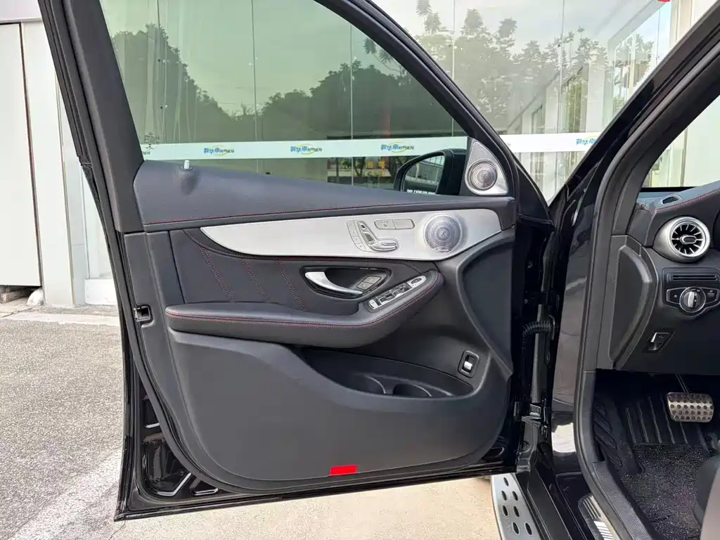 Mercedes-Benz GLC AMG — миниатюра 11