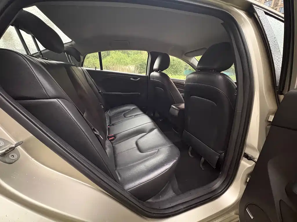 Chery Arrizo 5 — миниатюра 15