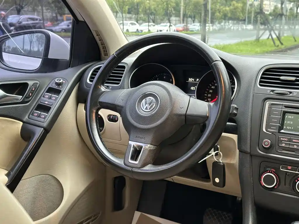 Volkswagen Golf — миниатюра 10