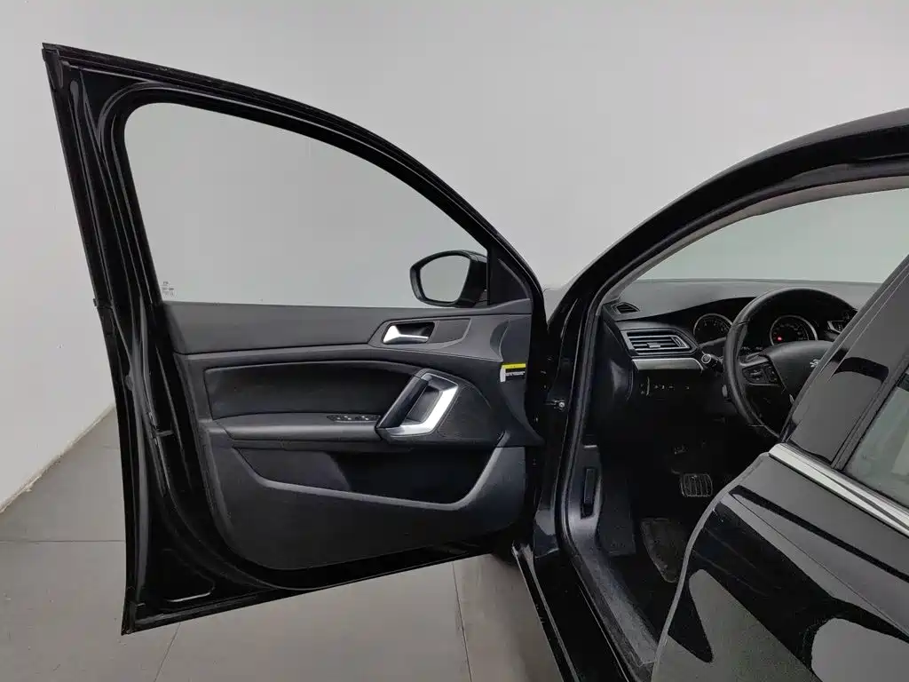Peugeot 408 — миниатюра 8