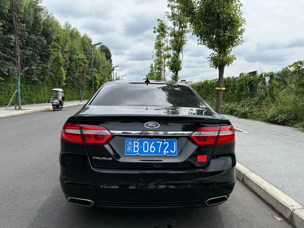 Ford Taurus — миниатюра 21
