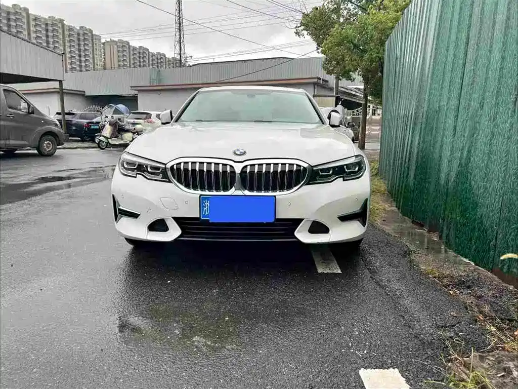BMW 3 Series — миниатюра 2