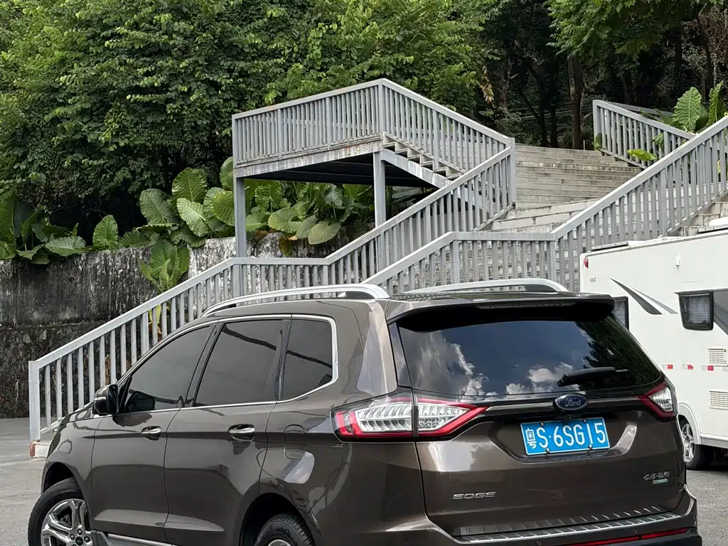 Ford Edge — миниатюра 2