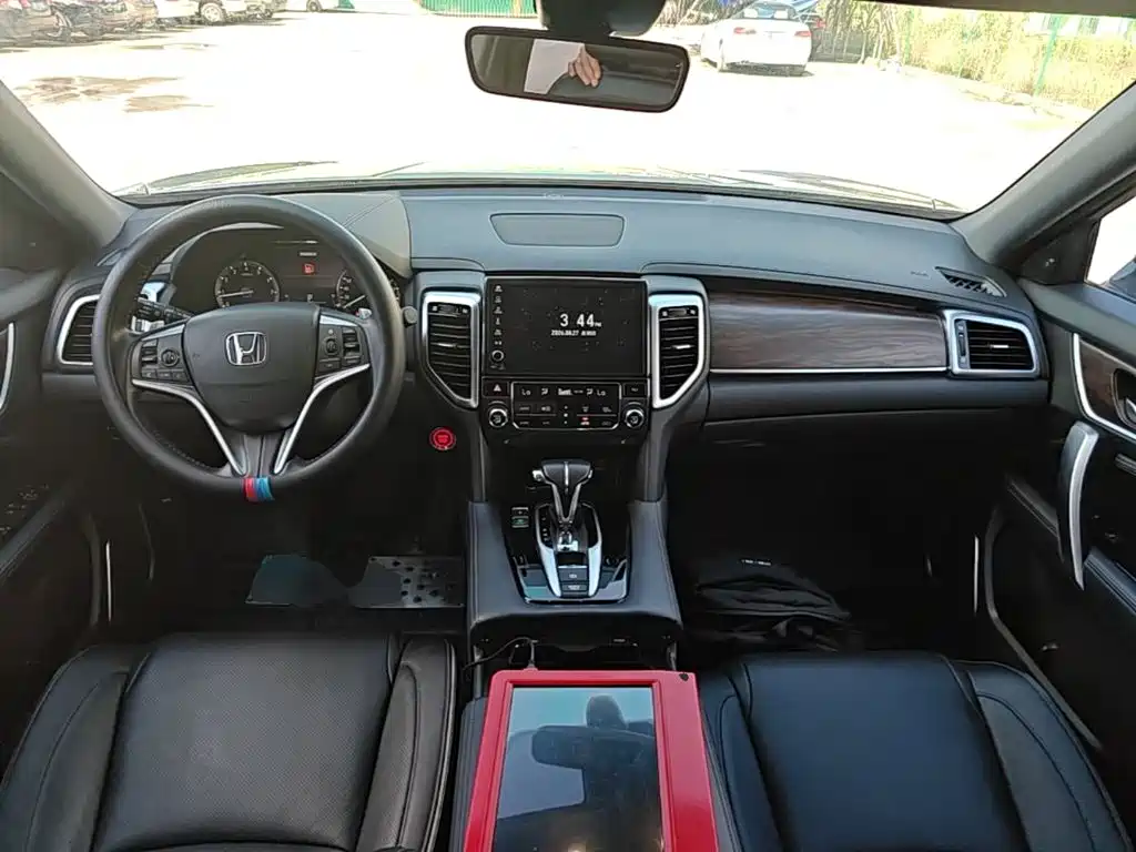 Honda UR-V — миниатюра 10
