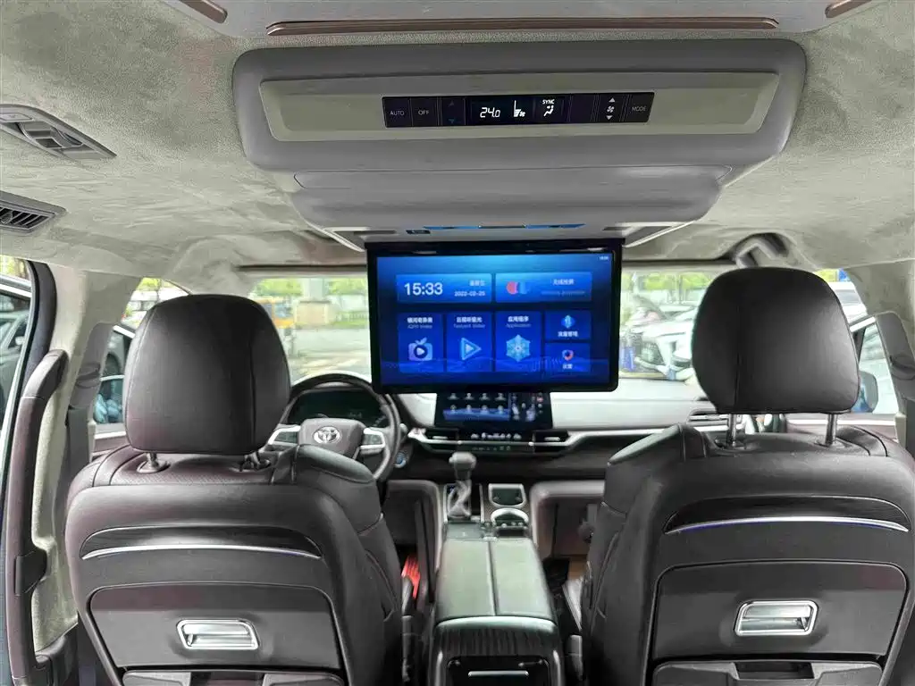 Toyota Sienna — миниатюра 27