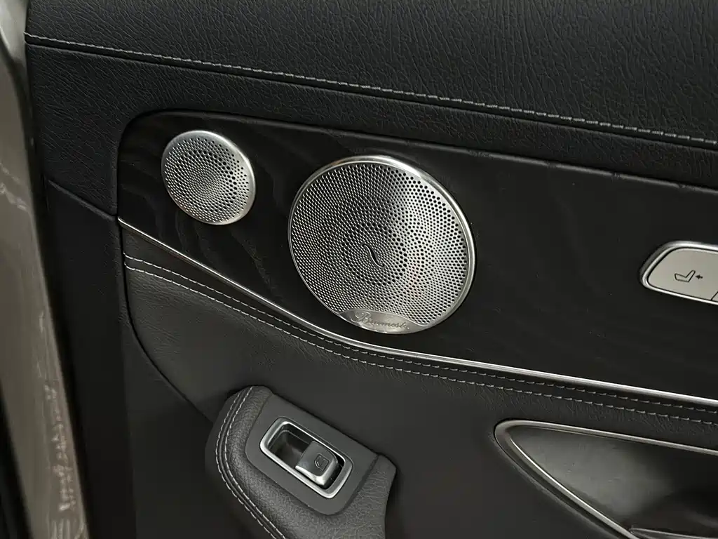 Mercedes-Benz C-Class — миниатюра 7