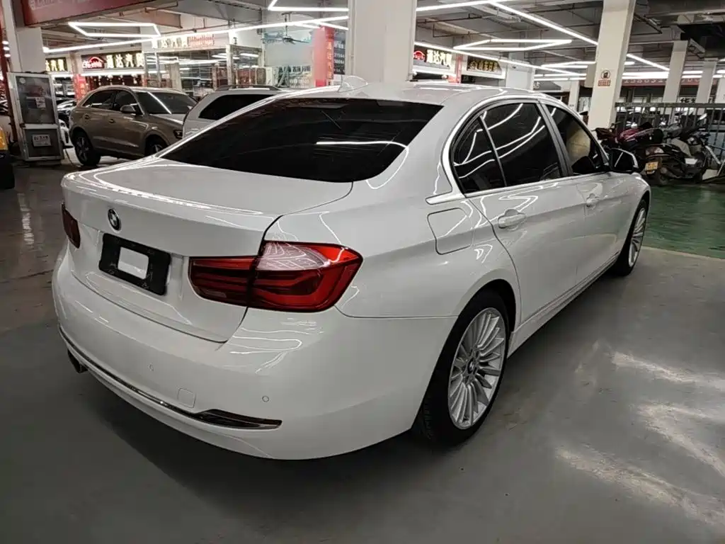 BMW 3 Series — миниатюра 7