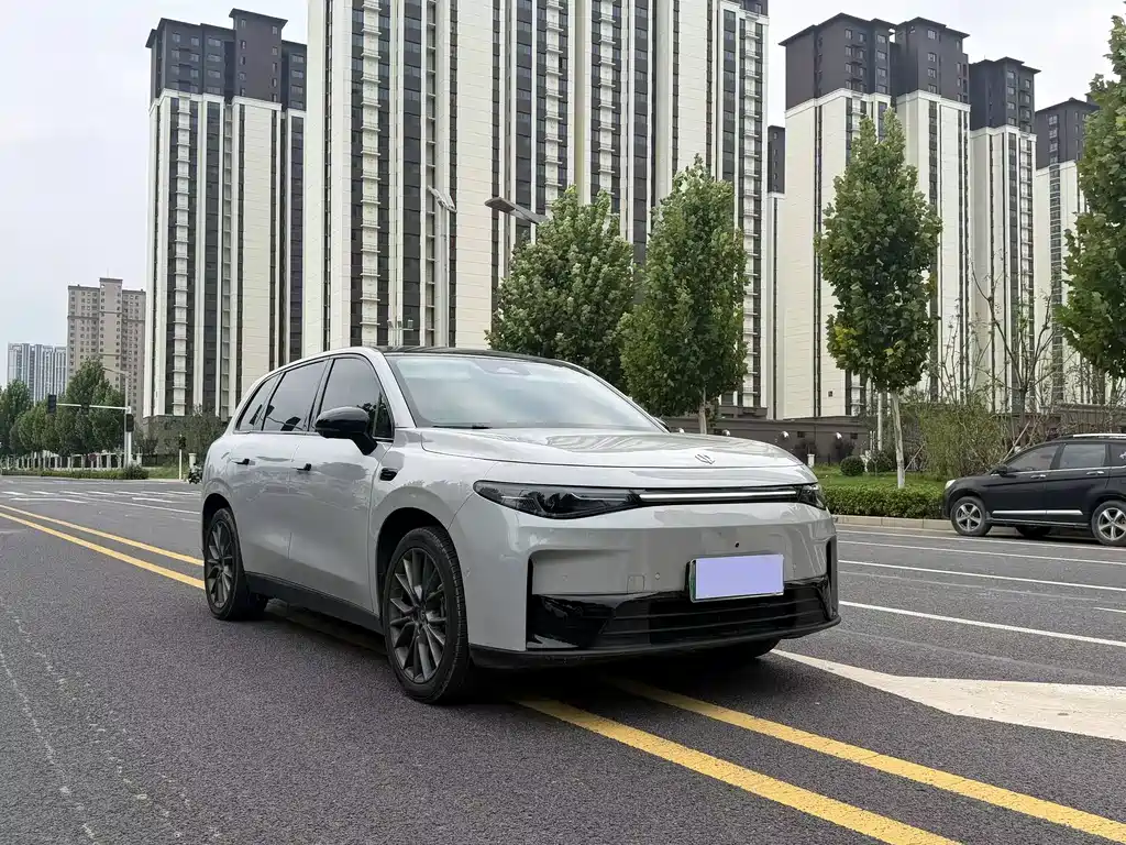 Leapmotor Leapmotor C10 — миниатюра 3