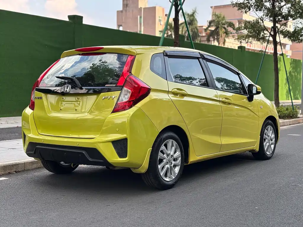 Honda Fit — миниатюра 18