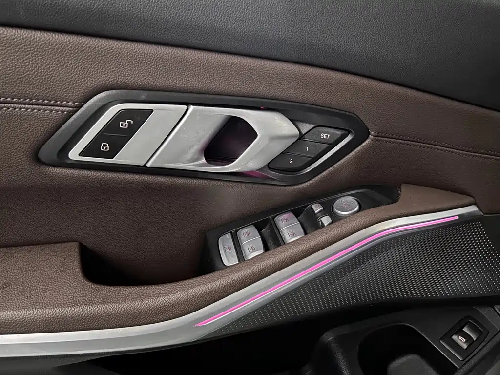 BMW 3 Series — миниатюра 11