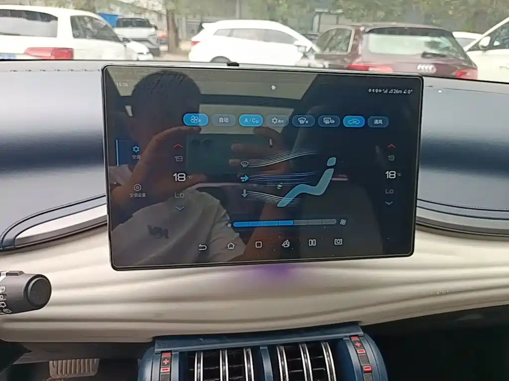 BYD Yuan Plus — миниатюра 13