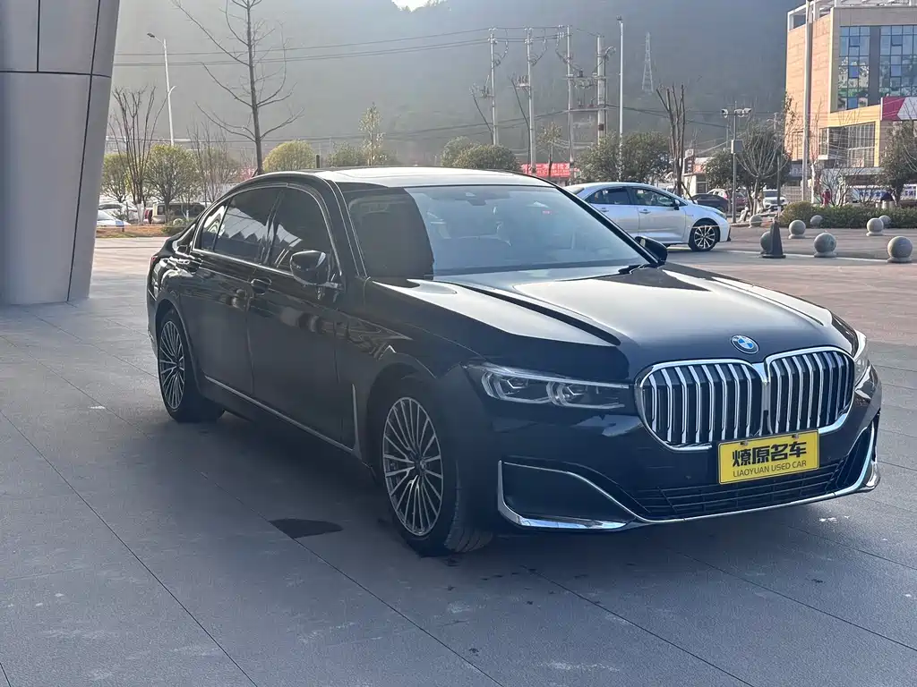 BMW 7 SERIES