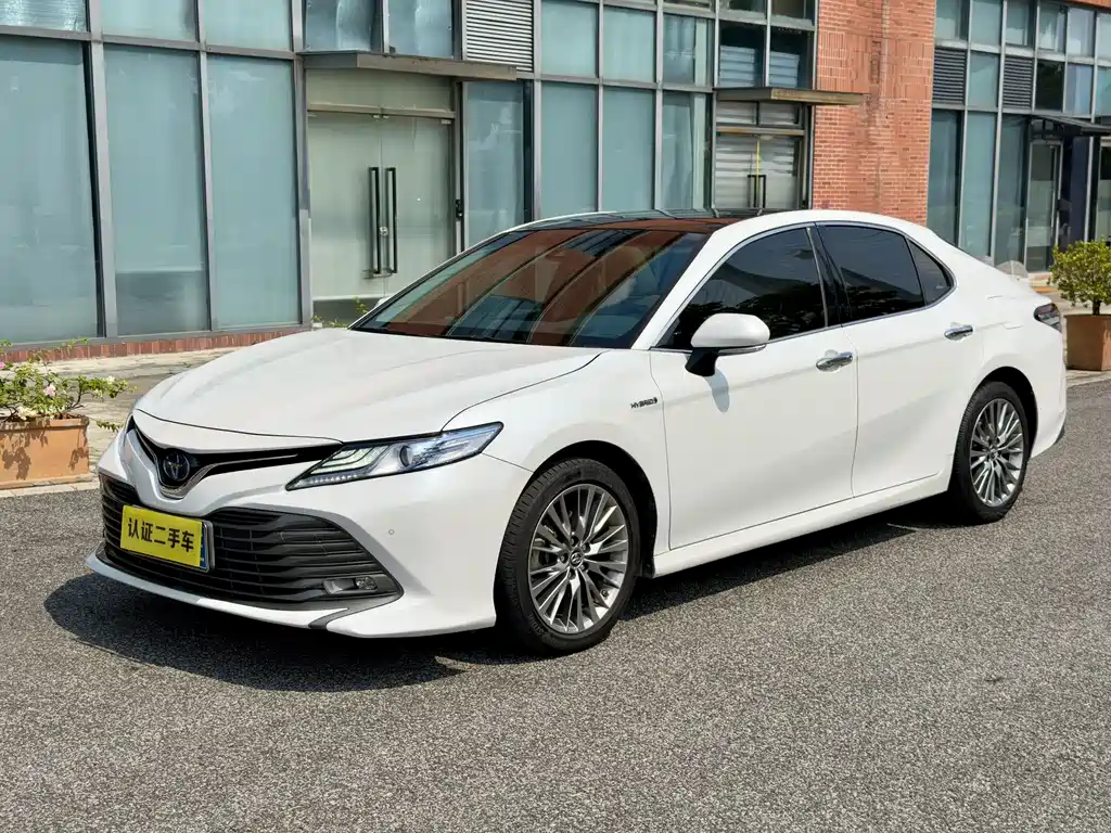 Toyota Camry 2019
