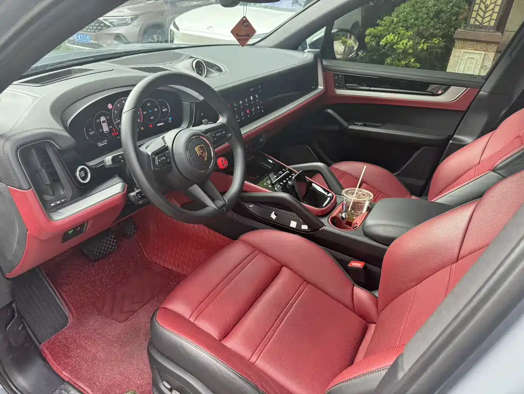 Porsche Cayenne — миниатюра 3