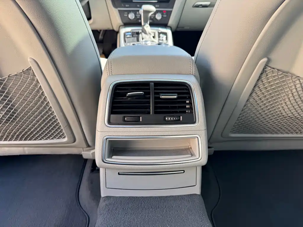 Audi A6L — миниатюра 12