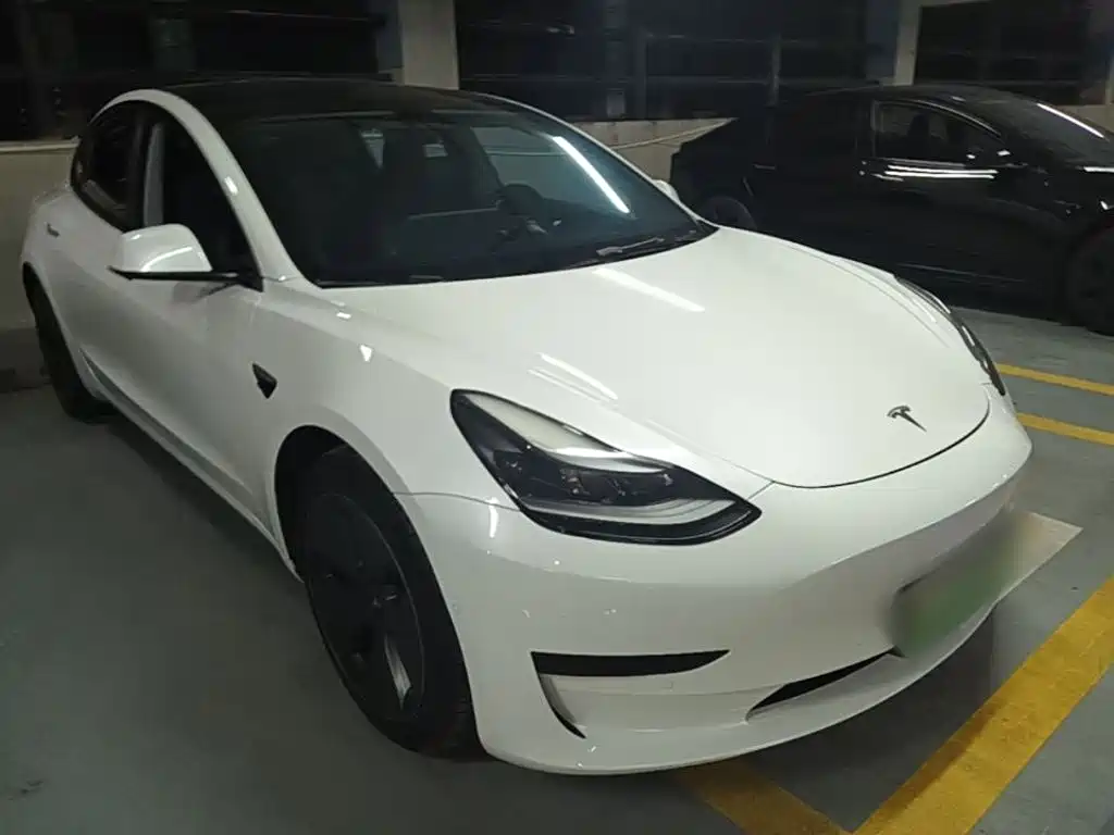 Tesla Model 3 — миниатюра 4