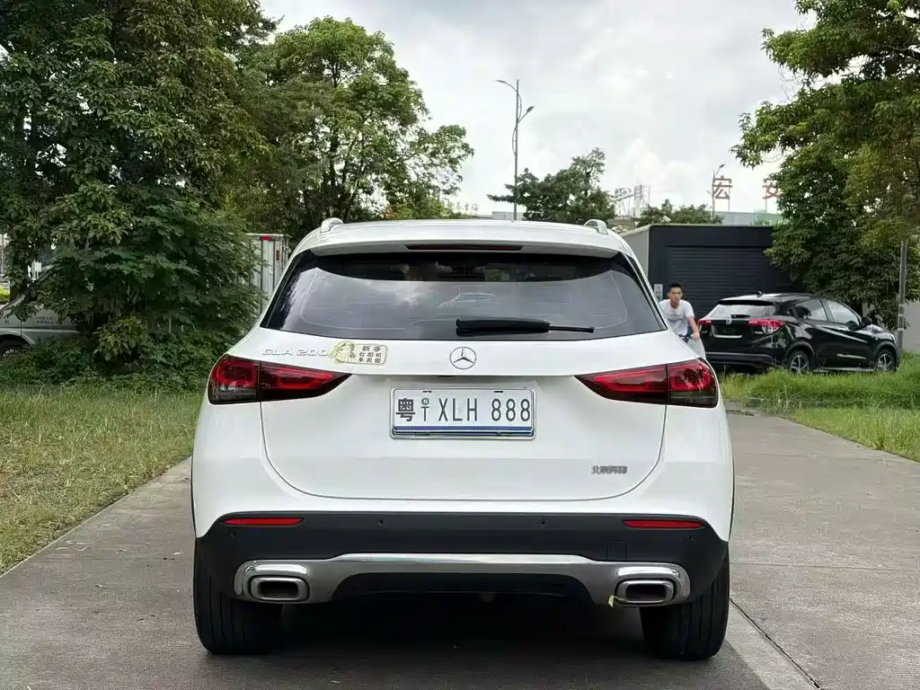 Mercedes-Benz GLA — миниатюра 8