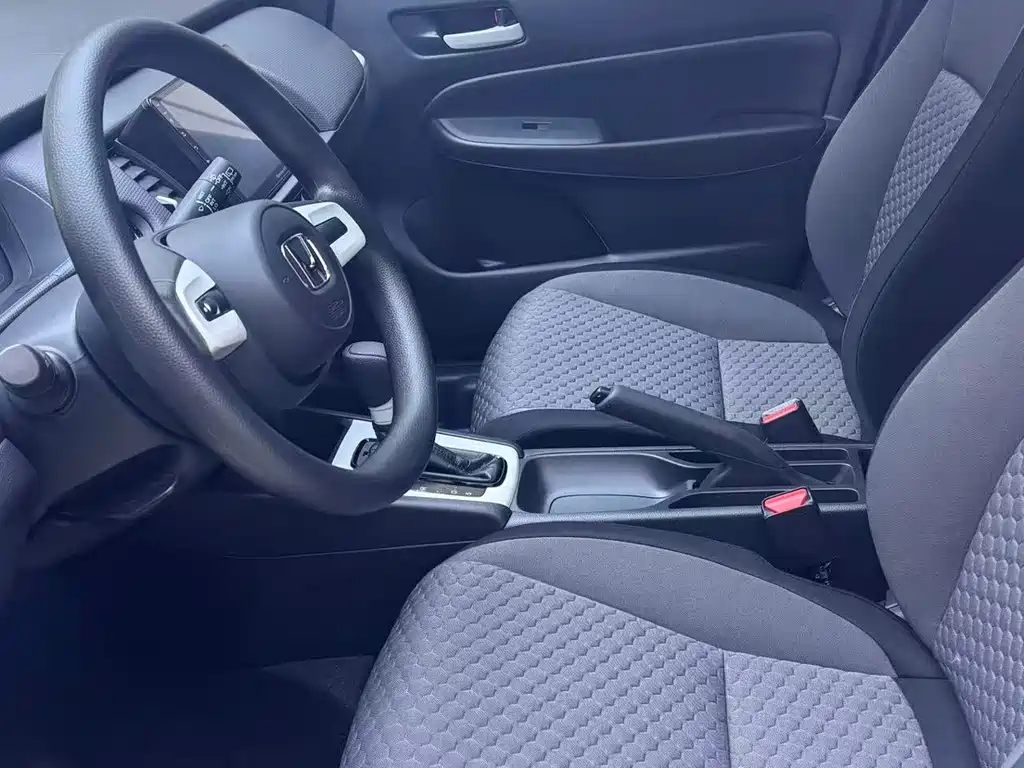 Honda Fit — миниатюра 9