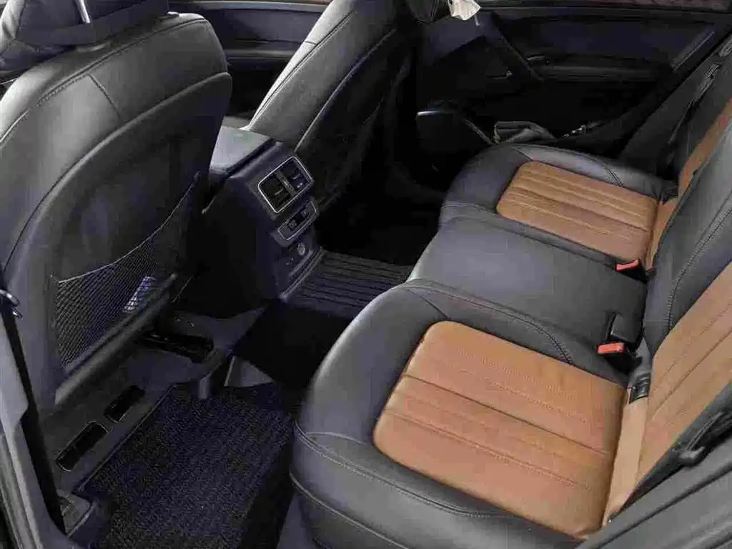 Audi Q5L — миниатюра 5