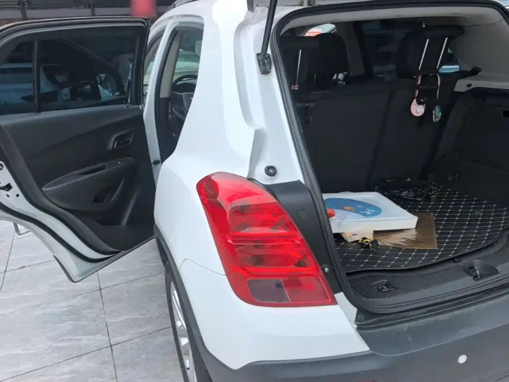 Chevrolet Trax — миниатюра 5