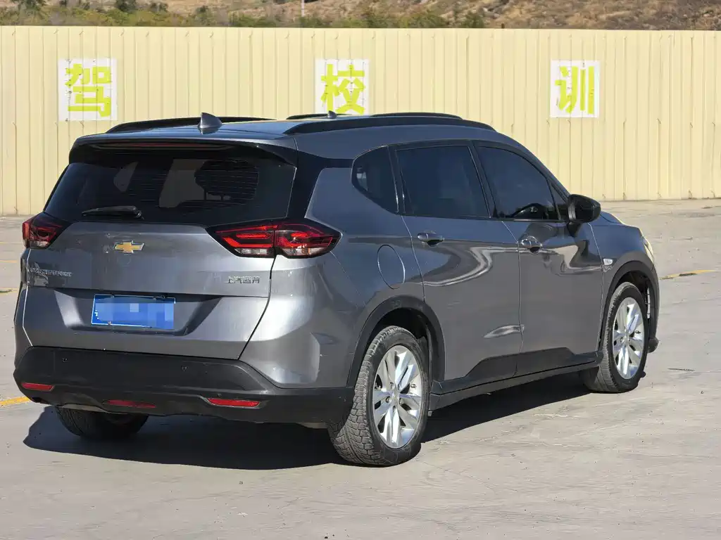Chevrolet Volando — миниатюра 7