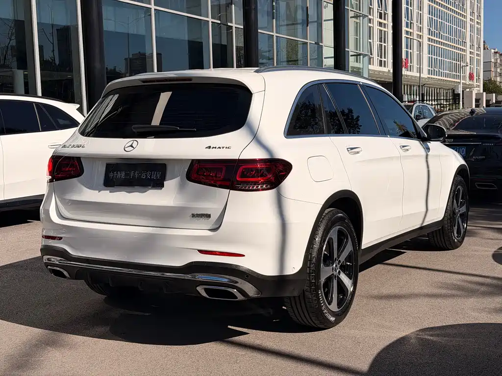 Mercedes-Benz GLC — миниатюра 8