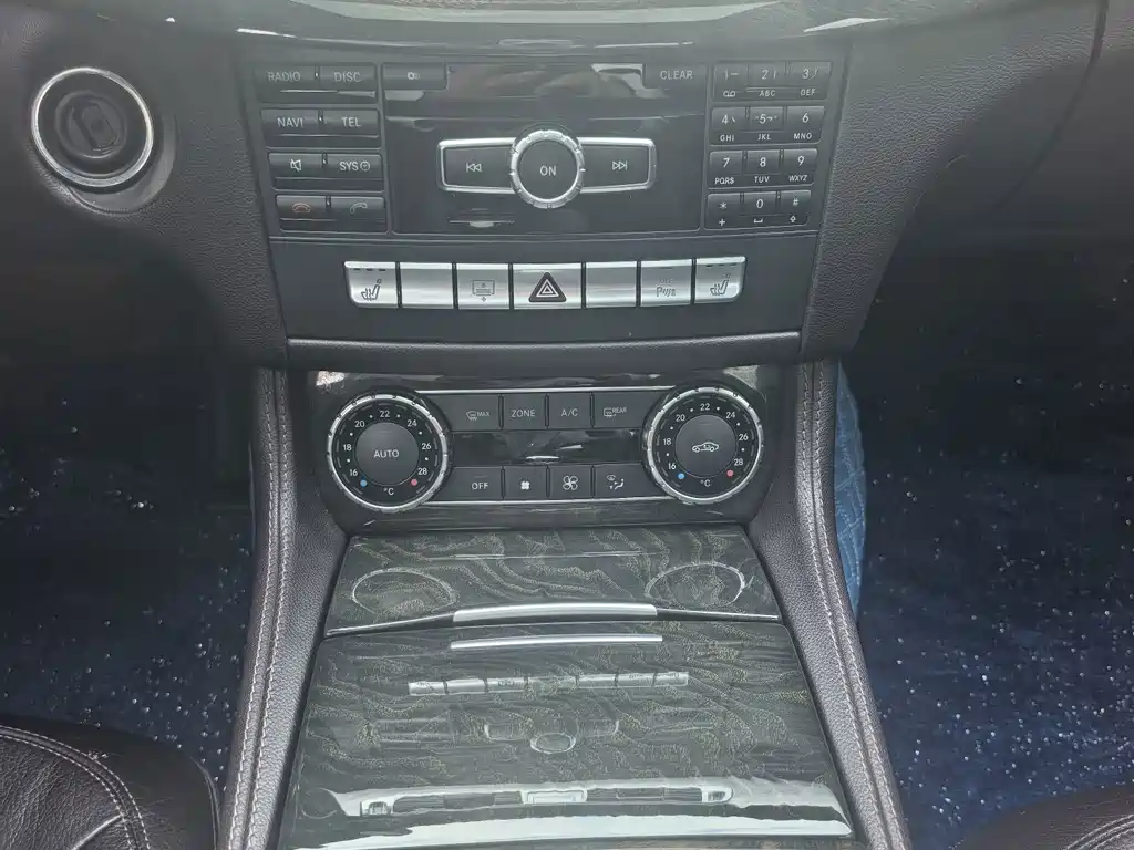 Mercedes-Benz CLS — миниатюра 16