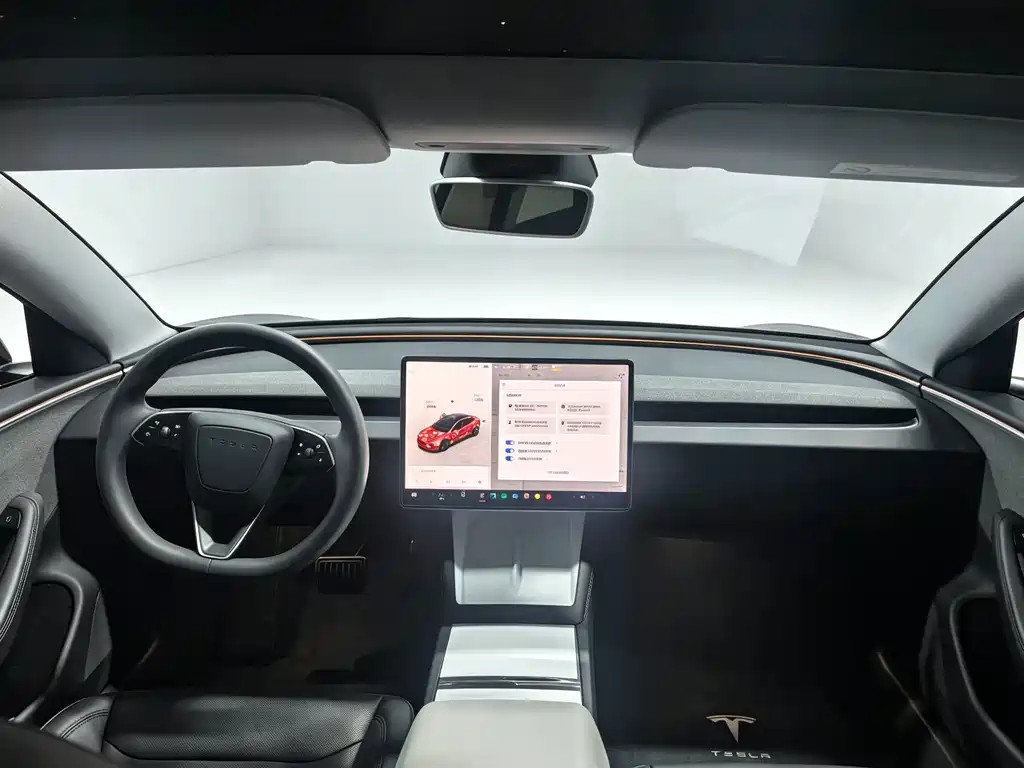 Tesla Model 3 — миниатюра 12
