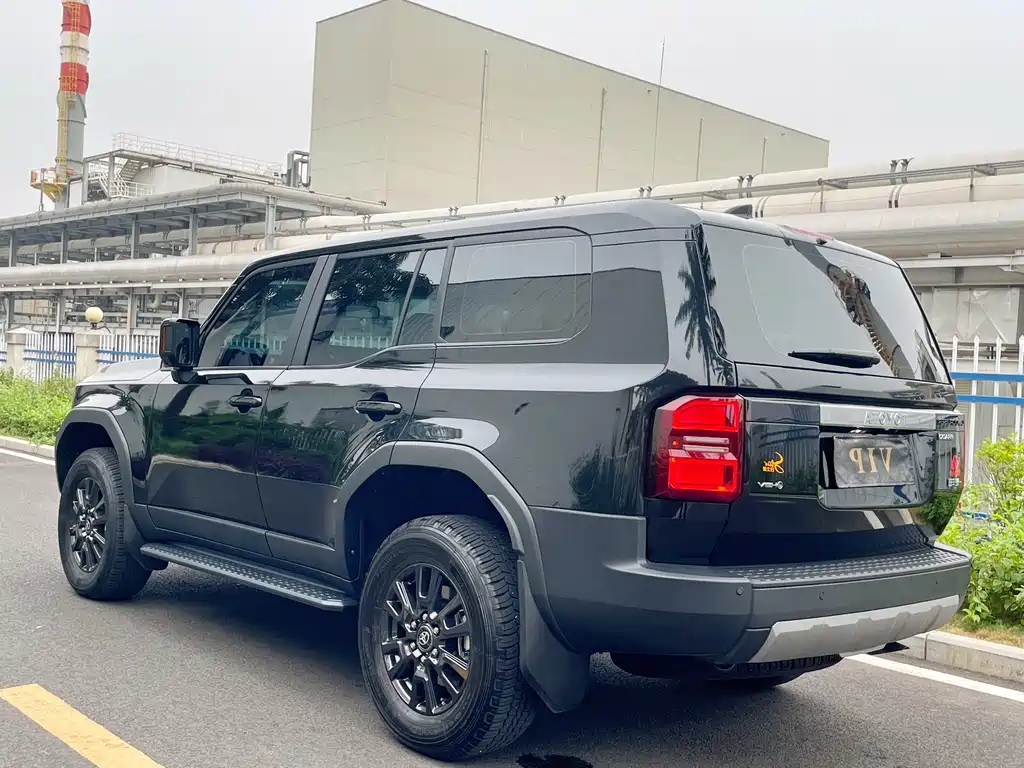 Toyota Land Cruiser Prado 2024 2.4T TX 5 мест