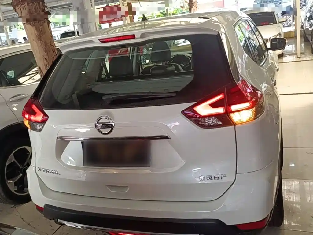 Nissan X-Trail — миниатюра 4