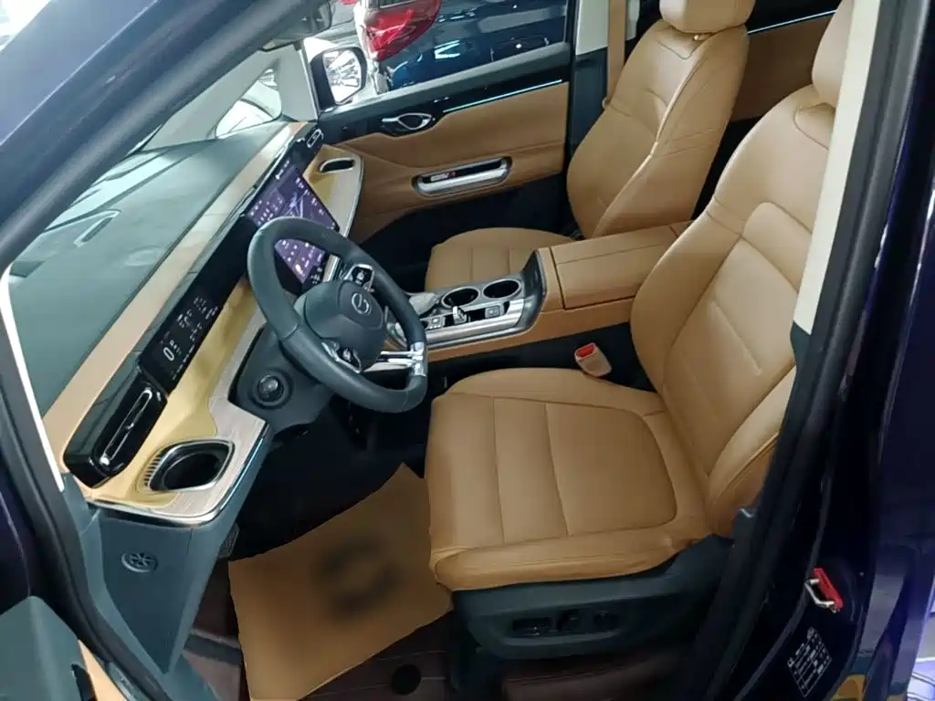 GAC Motor Trumpchi E8 PHEV — миниатюра 15