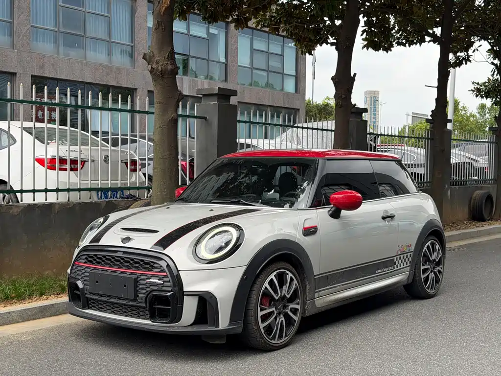 MINI Mini JCW