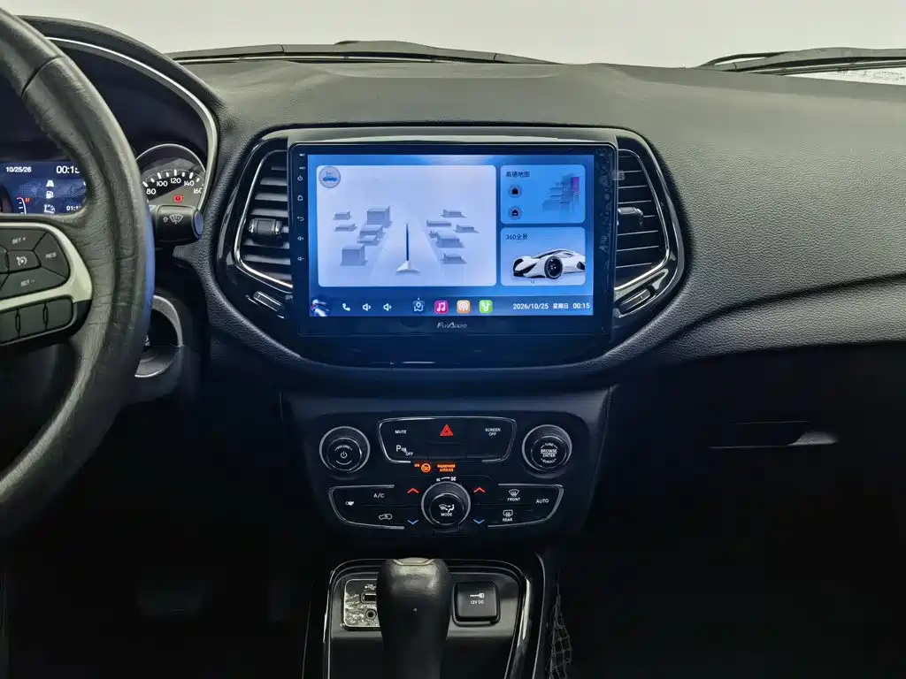 Jeep Compass — миниатюра 12