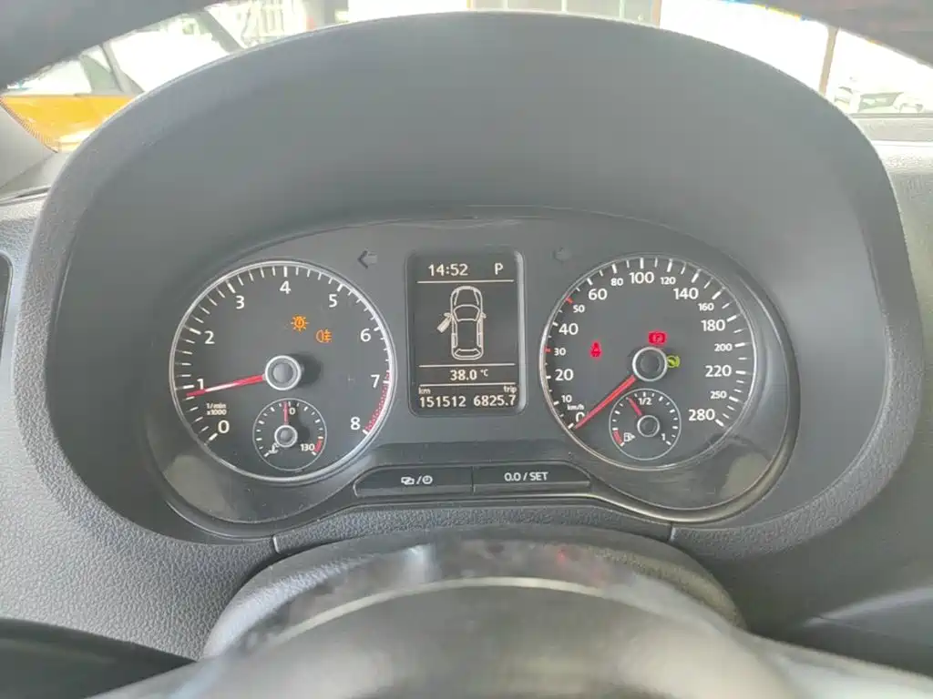 Volkswagen Polo — миниатюра 12