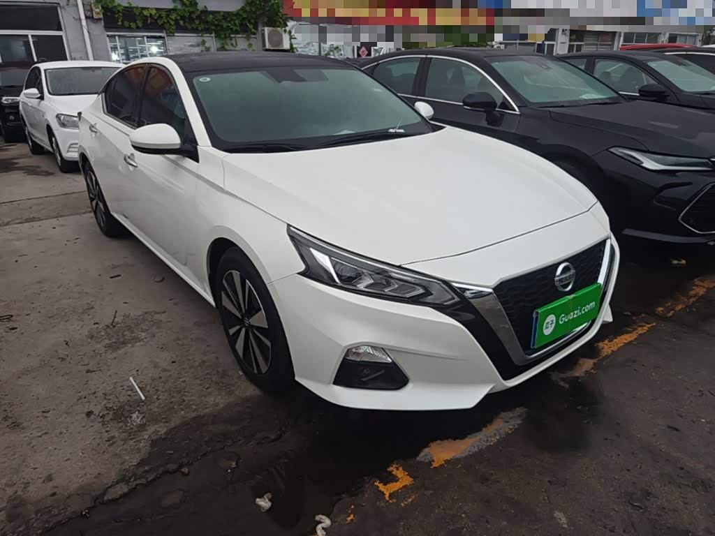 Nissan Teana 2.0 л 2026 г. Белый, пробег 100 км