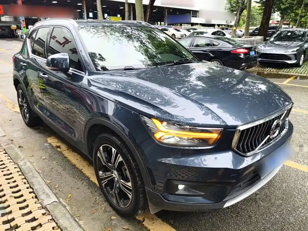 Volvo XC40 — миниатюра 4