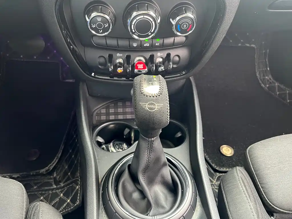 MINI Mini Clubman — миниатюра 12