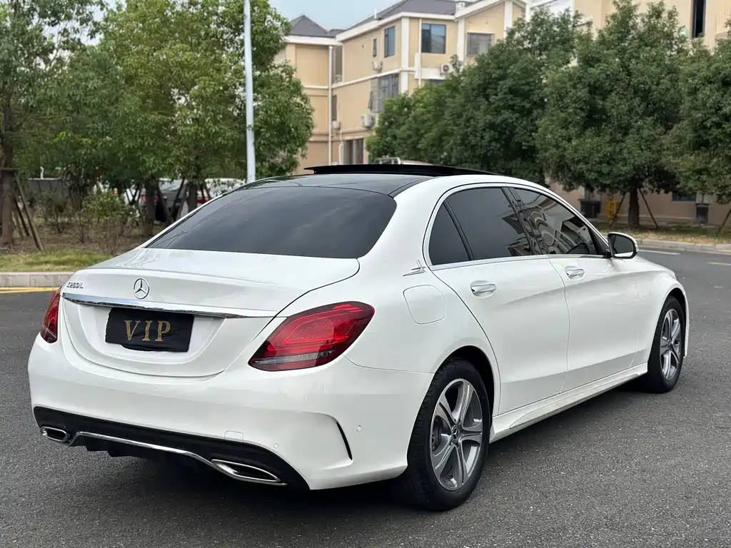 Mercedes-Benz C-Class — миниатюра 9