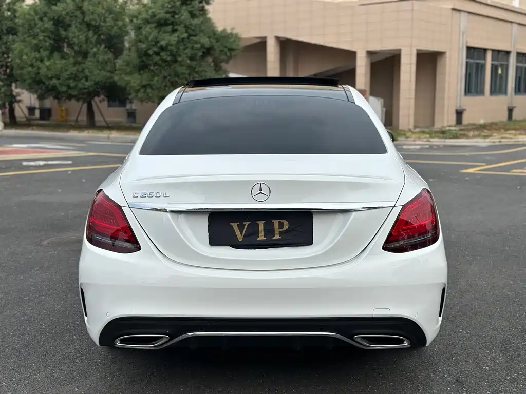 Mercedes-Benz C-Class — миниатюра 8