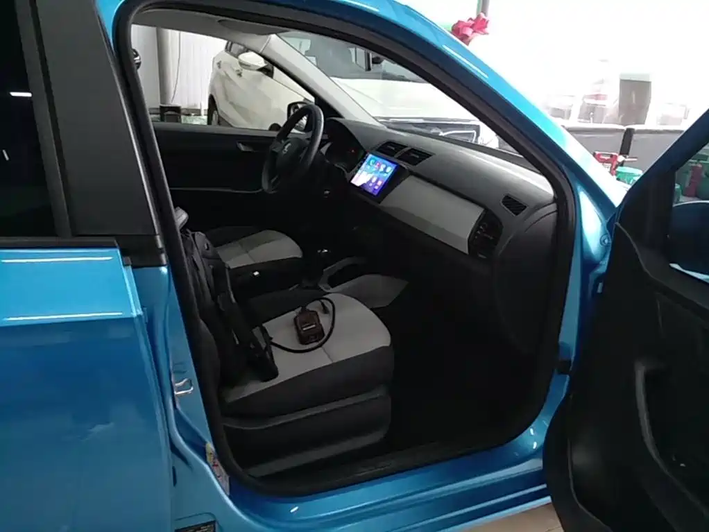Skoda Fabia — миниатюра 25
