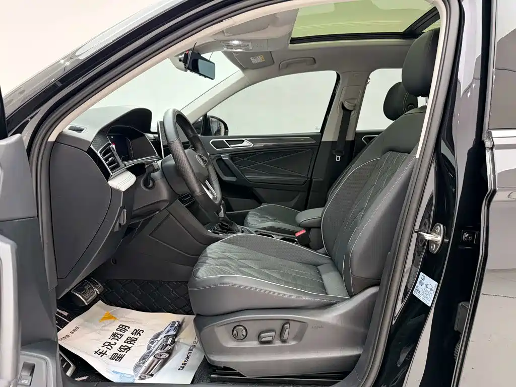 Volkswagen Tiguan L — миниатюра 17