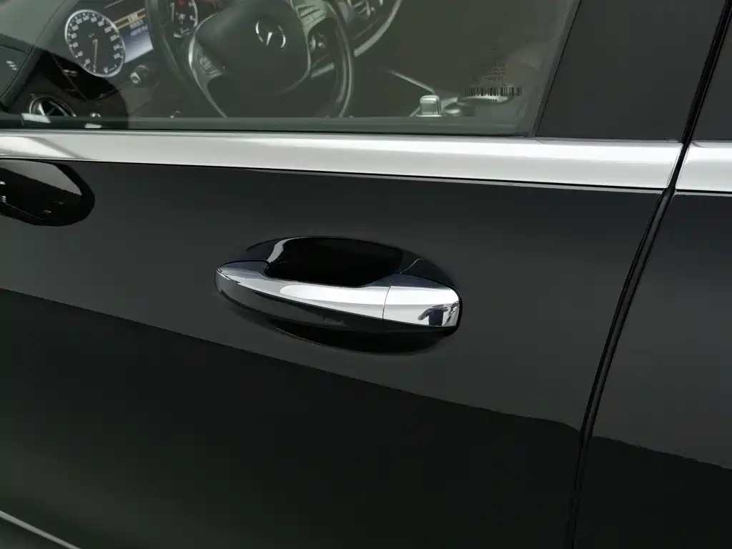 Mercedes-Benz S-Class — миниатюра 18