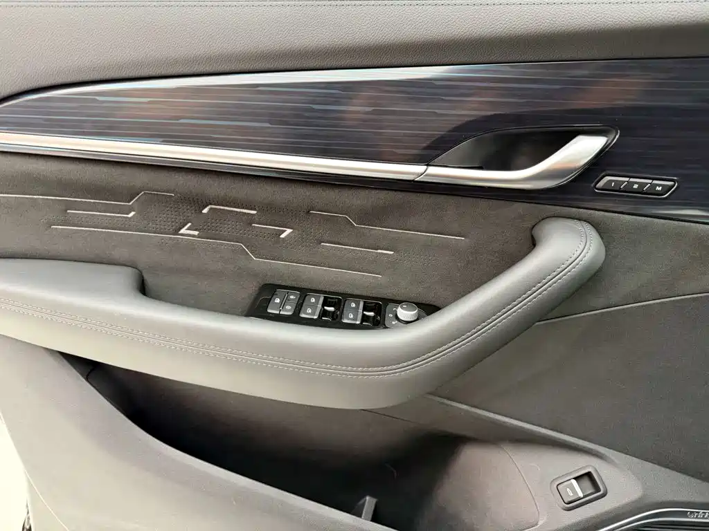 Geely Xingyue L — миниатюра 16