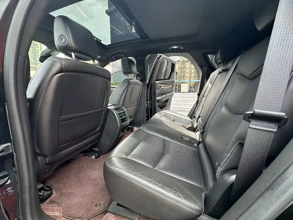 Cadillac XT5 — миниатюра 10