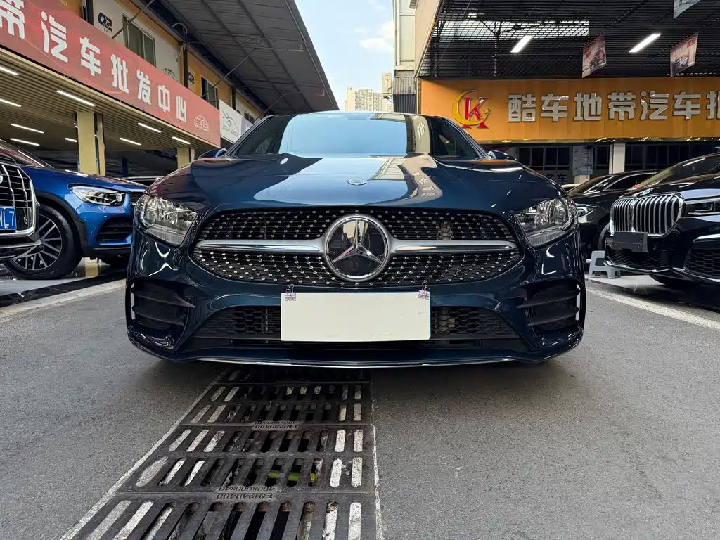 Mercedes-Benz A-Class — миниатюра 2