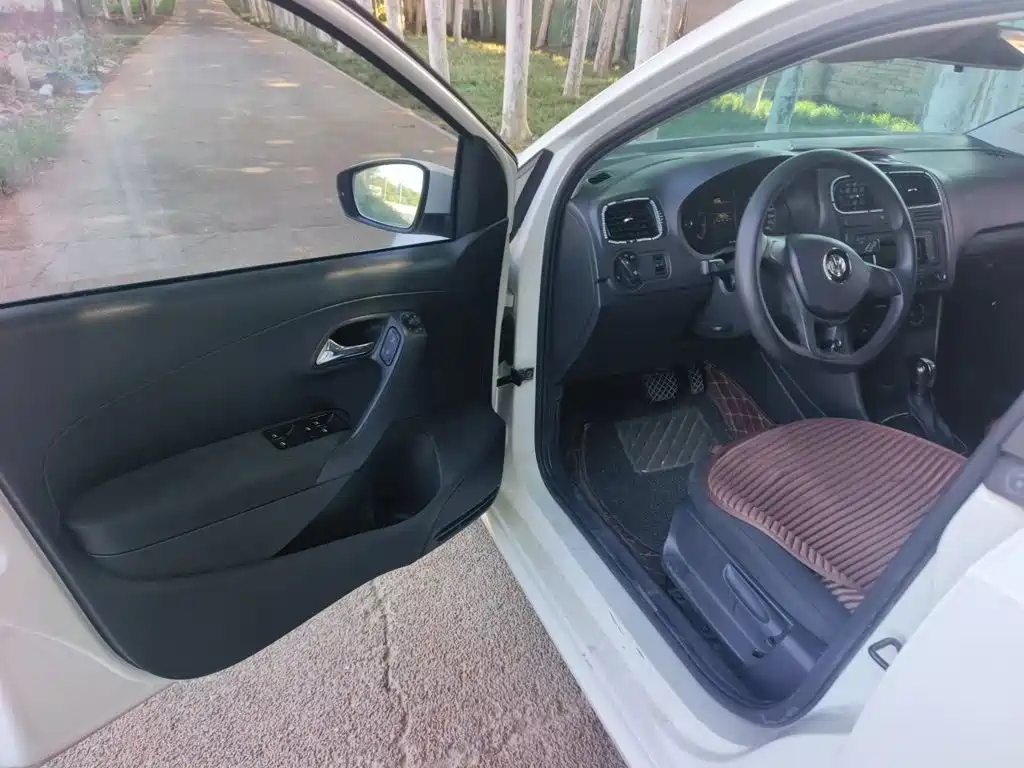 Volkswagen Polo — миниатюра 14