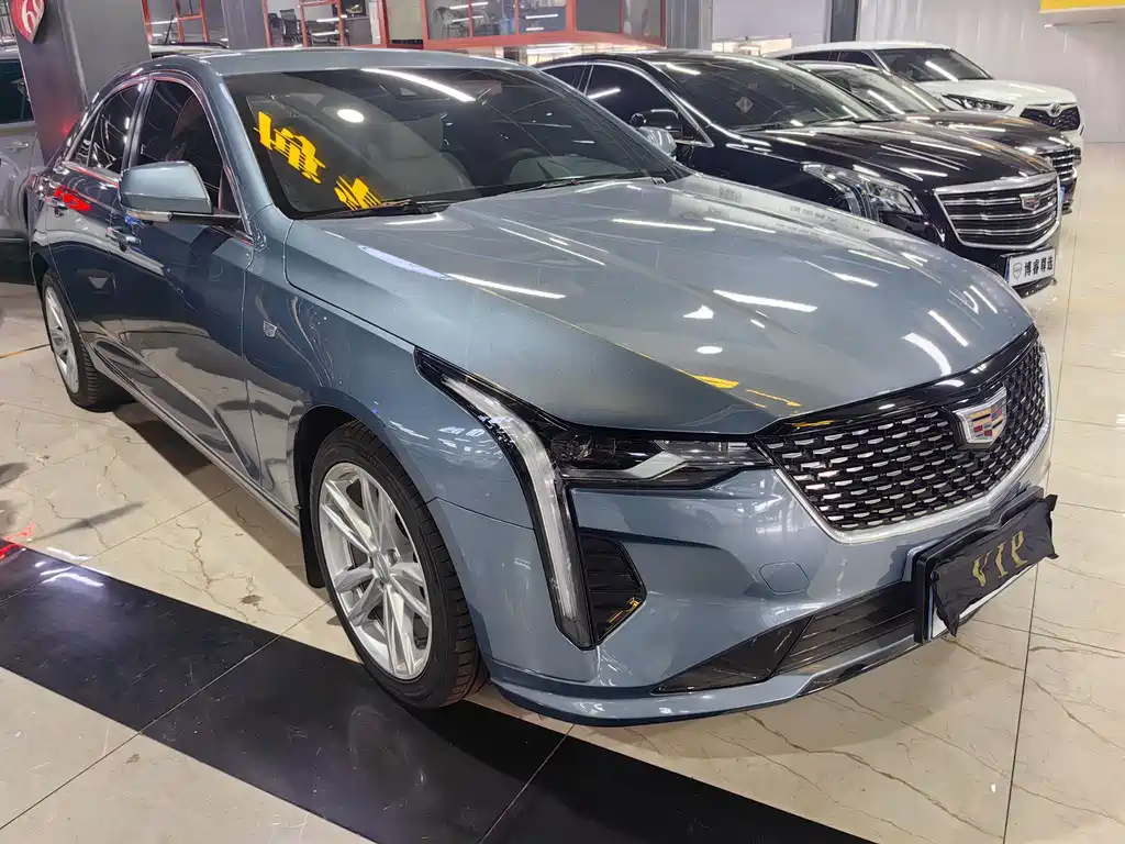 CADILLAC CT4