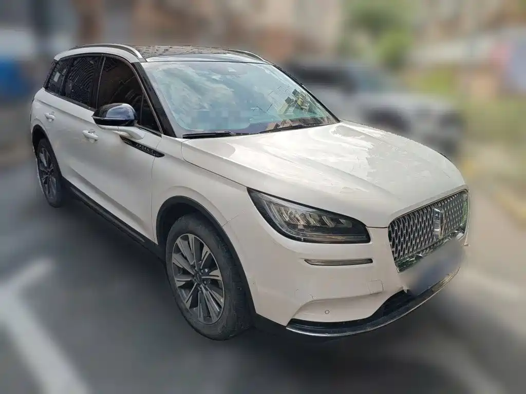 Lincoln Corsair — миниатюра 24