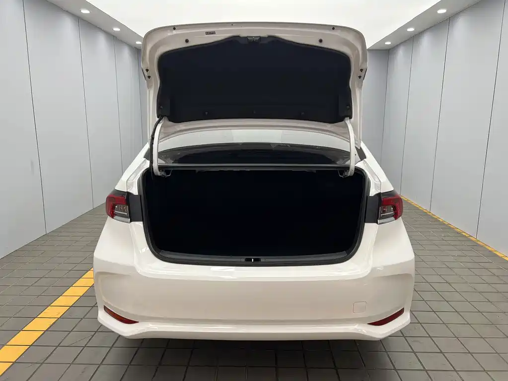 Toyota Corolla — миниатюра 19
